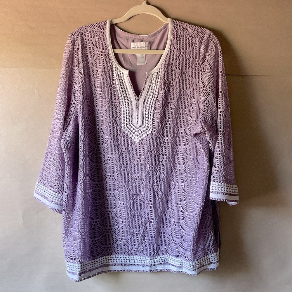 Alfred Dunner Purple Crochet Tunic Top. White lace trim. Size XL
